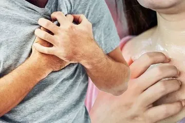 Telapak Tangan Keringetan, Apakah Benar Tanda Penyakit Jantung?