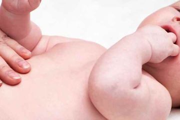 Cara mengatasi perut bayi yang kembung.