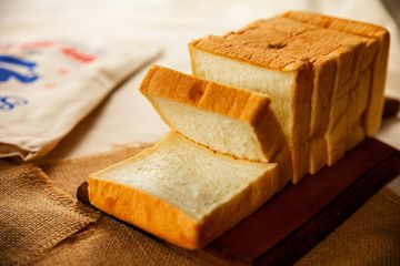 Sebenarnya, bolehkah penyintas asam lambung makan roti? 