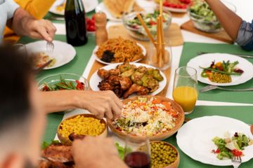 Amankah makan makanan pedas setelah puasa 1 bulan?