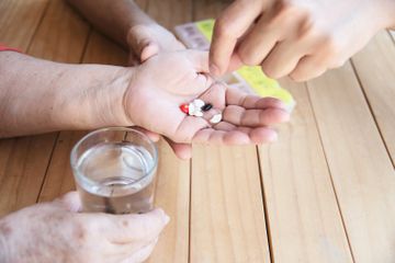 Hati-hati Jangan Sembarang Konsumsi Obat Kolesterol, Bisa Sebabkan Komplikasi