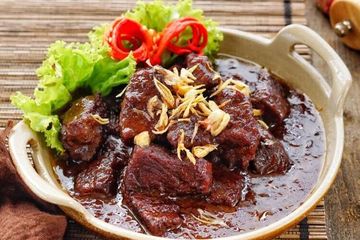 Ilustrasi. Semur Daging Sapi