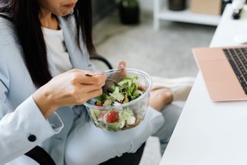 6 Makanan untuk Jaga Kesehatan Ginjal, Aman  Dikonsumsi Setiap Hari