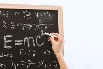 Berikut materi tentang konsep vektor, lambang dan notasi vektor di Bab 1 Fisika Kelas XI SMA Kurikulum Merdeka halaman 3-5.