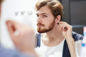 Tips Membersihkan Telinga Tanpa Menggunakan Cotton Buds dengan Aman