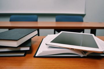 Simak selengkapnya berapa biaya kuliah UKT per semester di kelima jurusan favorit UI, termasuk jurusan Pendidikan Dokter. Catat sekarang!