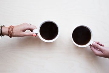 Cari tahu apa efek yang terjadi bila minum kopi 3 gelas per hari.