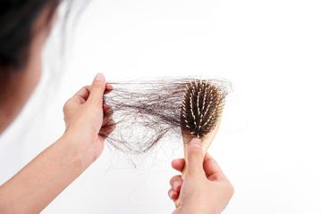 Inilah Beberapa Penyakit yang Bisa Menyebabkan Rambut Rontok