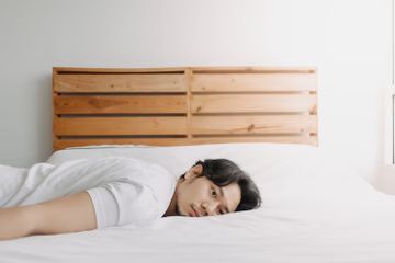 Tidur tanpa bantal baik untuk tulang hingga kulit.
