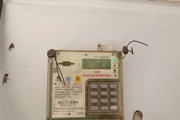 Moms bisa cari tahu di sini bagaimana cara mengecilkan suara alarm token listrik yang mudah. Yuk, coba sekarang!