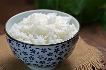 Makan nasi dikombinasikan dengan gaya hidup sehat, dapat menyukseskan diet.