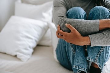 Perbedaan baby blues dan depresi postpartum.