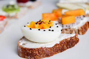 Telur termasuk makanan untuk penderita diabetes yang kaya nutrisi.