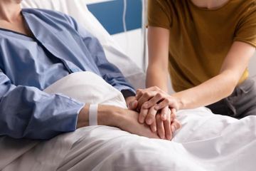 Pasien ICU Rentan Alami Resistensi Antimikroba, Dokter Sarankan Lakukan Ini Sebelum Perawatan
