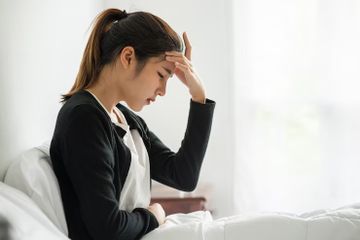 Titik pijat atasi kepala pusing yang bisa distimulasi sendiri di rumah.
