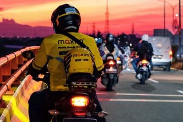 Moms bisa cari tahu selengkapnya di sini bagaimana cara pembayaran Maxim secara non tunai tanpa harus mengeluarkan uang kertas. Jangan sampai terlewat!