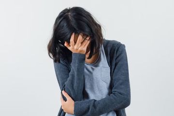 Sering Ditanyakan, Benarkah Gangguan Mental Bisa Menurun ke Anak?
