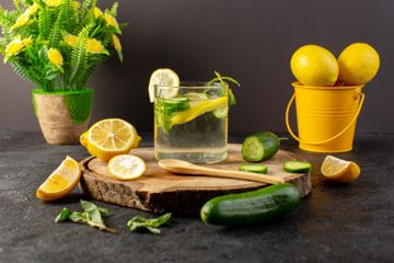6 Manfaat Minum Air Timun dan Lemon, Cocok Bagi Pengidap Hipertensi