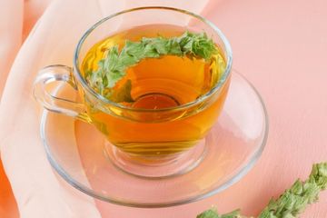 Benarkah Minum Teh Setelah Makan Berbahaya? Cek Fakta Sebenarnya di Sini