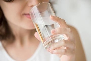 mitos atau fakta, tidak boleh langsung minum setelah makan