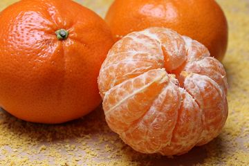 4 Buah Ini Sebaiknya Dihindari Penderita Asam Lambung