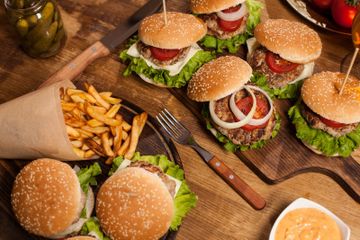 Di Balik Kepraktisannya, Ini 5 Penyakit Akibat Makanan Cepat Saji