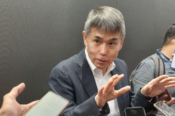 Wakil Ketua Komite Wasit PSSI, Yoshimi Ogawa, saat memberikan keterangan kepada media usai diskusi perwasitan di Gedung Telkom, Jakarta, Senin (20/11/2023 Artikel ini telah tayang di Kompas.com dengan judul "Wakil Ketua Komite Wasit PSSI: Fisik Wasit Indonesia Perlu Ditingkatkan", Klik untuk baca: