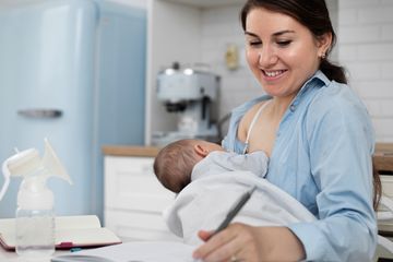 Moms yang memilih menyusui secara DBF mungkin bertanya-tanya apakah masih harus pumping ASI atau tidak. Tanpa berlama-lama, yuk cek penjelasan berikut ini.