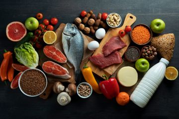 Daftar makanan tinggi protein untuk gizi lengkap keluarga sehat.