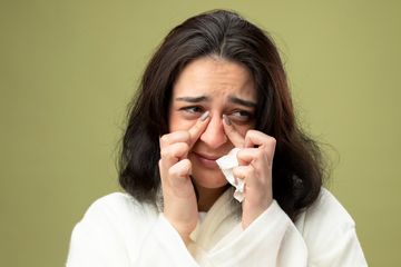 6 Cara Ampuh Mengatasi Mata yang Belekan dan Ketahui Penyebabnya