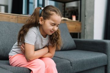Asam Lambung Pada Anak Menyakitkan, Ketahui Penyebabnya Agar Bisa Cepat Diobati