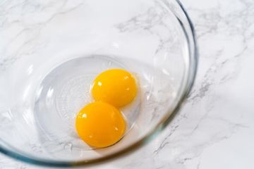 Kuning Telur Obat Nyeri Lutut? Perhatikan Kandungan Vitamin D