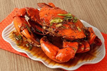 Benarkah Makan Kepiting yang Bersamaan dengan Minum Jeruk Bisa Berbahaya?
