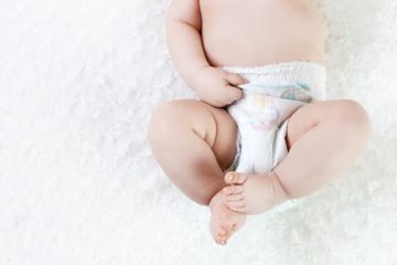 Makanan gizi lengkap keluarga sehat untuk mengatasi sembelit pada bayi