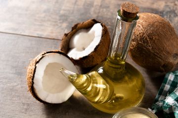 Bahan Alami untuk Obati Panu, Pakai Minyak Kelapa Hingga Daun Salam