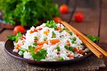 Benarkah Sehari-hari Makan Nasi Bisa Sebabkan Diabetes? Cek Faktanya