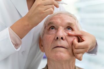 Masalah pada mata salah satu risiko diabetes yang tidak dikontrol.