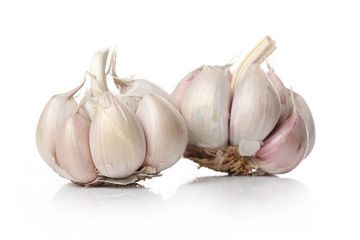 Manfaat makan bawang putih saat perut kosong