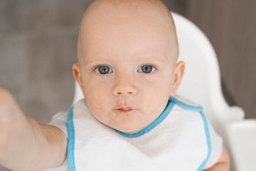 Nama bayi laki-laki Islami simple dan modern.