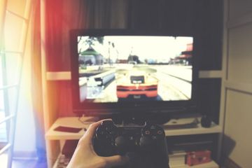 5 Gangguan Kesehatan Akibat Bermain Game Terlalu Lama, Telinga Mendengung Salah Satunya