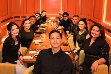 Orang tua Sarah Menzel bersama Anang dan Krisdayanti