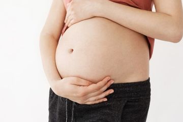 Penyebab ibu hamil sulit BAB dan cara mengatasinya