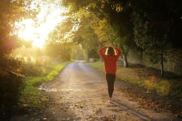 Berapa Lama Jalan Kaki untuk Menurunkan Berat Badan? Ini Anjurannya