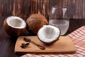 Jangan Sekali-kali Lakukan Ini Setelah Minum Air Kelapa, Bahayanya Gak Main-main untuk Kesehatan