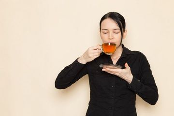 Manfaat minum teh pahit sebelum tidur