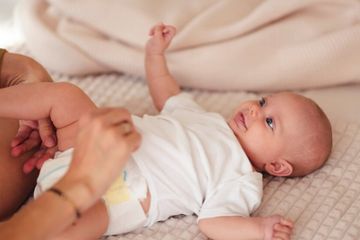 Cara menghilangkan bau pusar anak