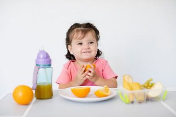 Makanan dengan gizi lengkap keluarga sehat untuk menaikkan berat badan bayi 6 bulan
