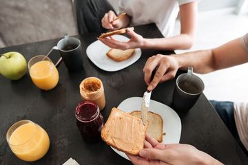 Kenapa pengidap asam lambung tidak boleh makan roti?