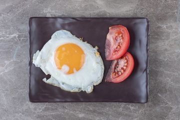 Ternyata Ada Aturannya Agar Lebih Bermanfaat, Ini Waktu yang Tepat Makan Telur Setengah Matang