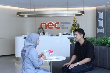 Lasik Mata di National Eye Center, Ricky Cuaca Kini Bebas Kacamata!